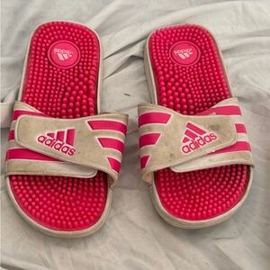 Adidas Pink Massage Slides big girl Size 4 Comfort Sandals Slip-On Spa Slides
